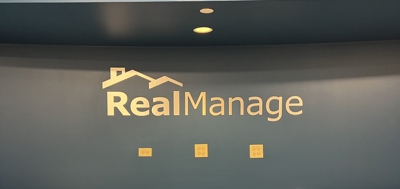 RealManage 3D Sign Photo